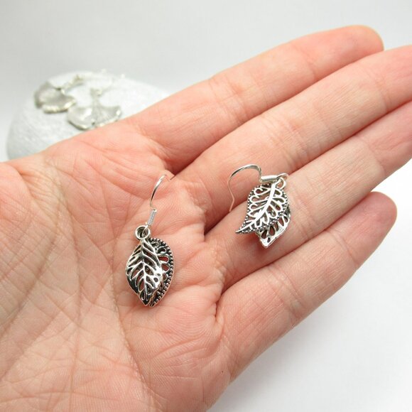 Leaf earrings - Picture 3 of 6